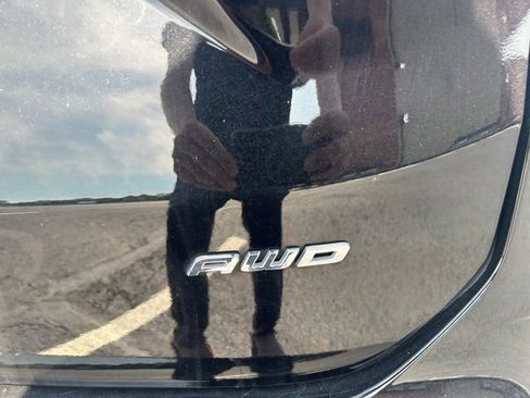 Used 2024 Ford Edge Titanium AWD/4WD image 8