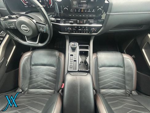 Used 2022 Nissan Pathfinder Platinum w/ Cargo Package FWD image 34
