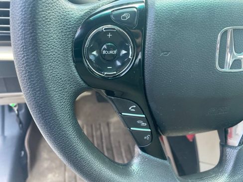 Used 2016 Honda Accord LX image 13