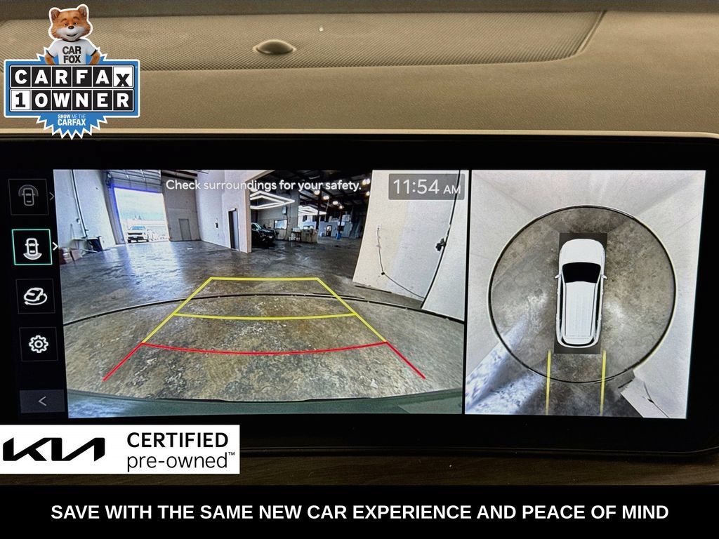 Used 2025 Kia Sorento SX AWD/4WD image 17