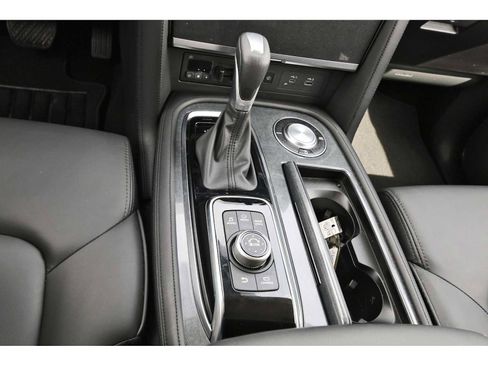 Used 2024 Nissan Armada SV w/ Cargo Package image 27