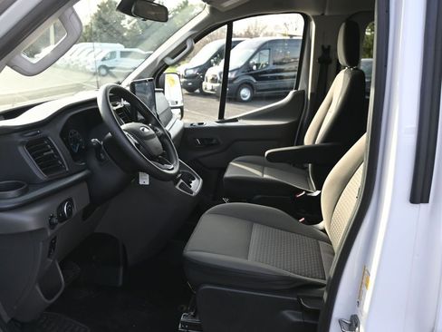 Used 2024 Ford Transit 350 XLT image 38