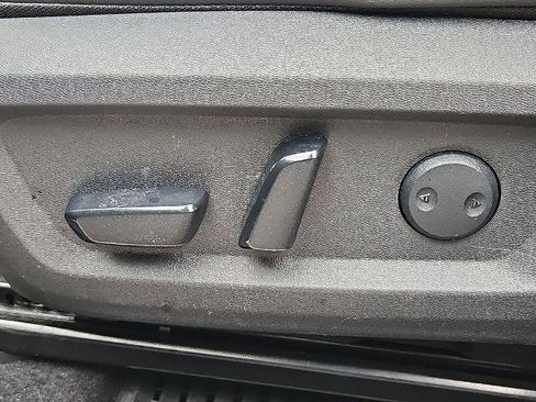 Certified 2023 Nissan Rogue Platinum w/ Platinum Premium Package image 28