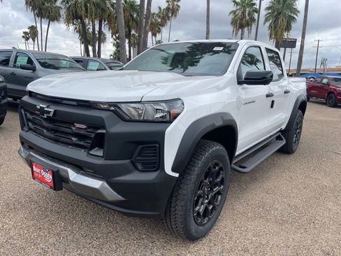 New 2026 Chevrolet Colorado Trail Boss AWD/4WD image 3