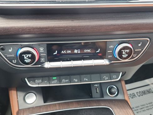 Used 2024 Audi Q5 e Prestige image 26