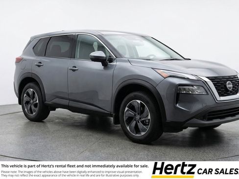 Used 2025 Nissan Rogue SV AWD/4WD image 1