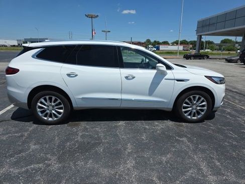 Used 2020 Buick Enclave Essence FWD image 6