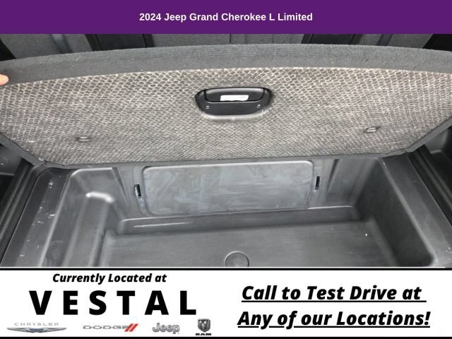 Used 2024 Jeep Grand Cherokee L Limited AWD/4WD image 10