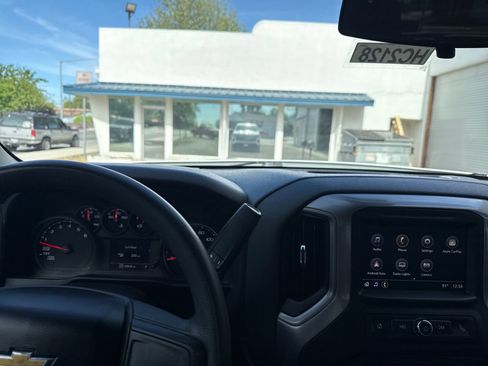 Used 2022 Chevrolet Silverado 1500 W/T w/ Trailering Package image 17