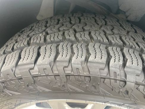 Used 2016 Ford Expedition Limited w/ Equipment Group 301A AWD/4WD image 30