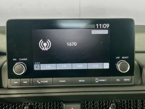 Used 2023 Honda CR-V EX image 21