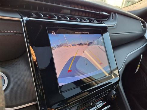 New 2025 Jeep Grand Cherokee L Altitude image 12