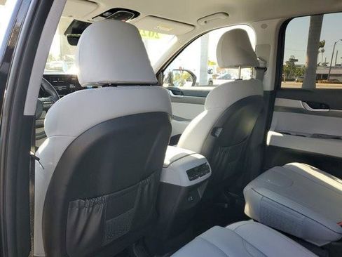Used 2025 Hyundai Palisade SEL image 18