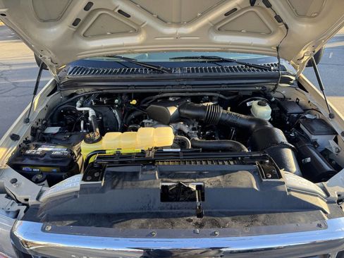 Used 2000 Ford F250 Lariat image 19