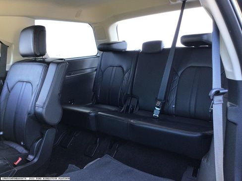 Used 2021 Ford Expedition Platinum AWD/4WD image 10