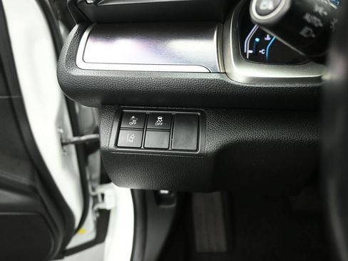 Used 2016 Honda Civic Touring image 10