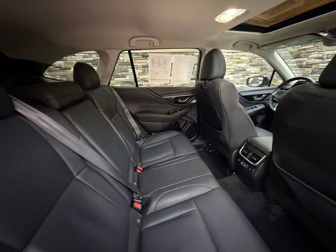 Used 2022 Subaru Outback Limited XT image 31