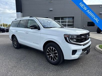 Used 2025 Ford Expedition Platinum