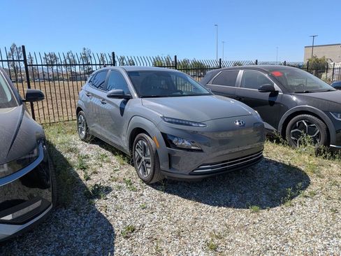Certified 2023 Hyundai Kona SE image 4