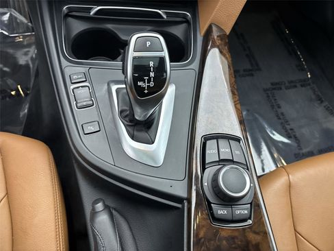 Used 2017 BMW 340i Gran Turismo xDrive image 23