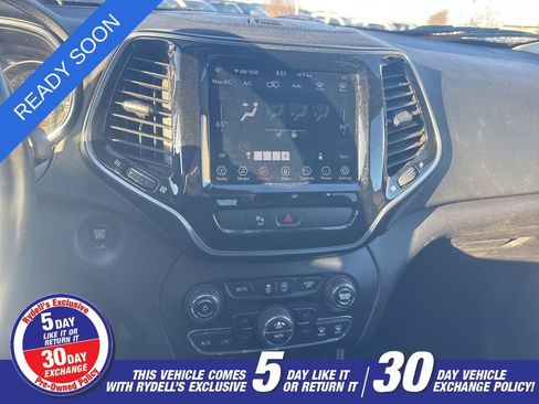 Used 2020 Jeep Cherokee Limited image 13