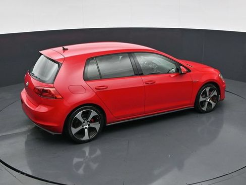 Used 2016 Volkswagen Golf 4-Door FWD image 32