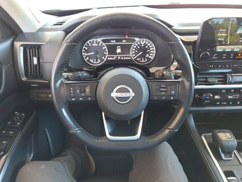 Used 2022 Nissan Pathfinder SL AWD/4WD image 60