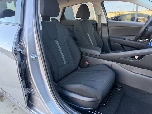 New 2026 Hyundai Elantra SE image 23