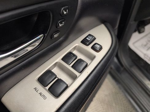 Used 2005 Lexus RX 330 AWD image 24