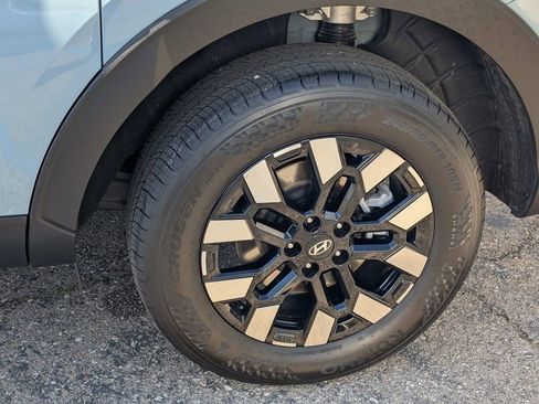 Used 2025 Hyundai Santa Cruz SE image 33