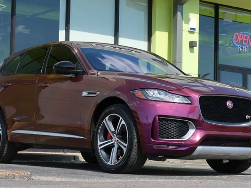 Used 2020 Jaguar F-PACE S AWD/4WD image 6