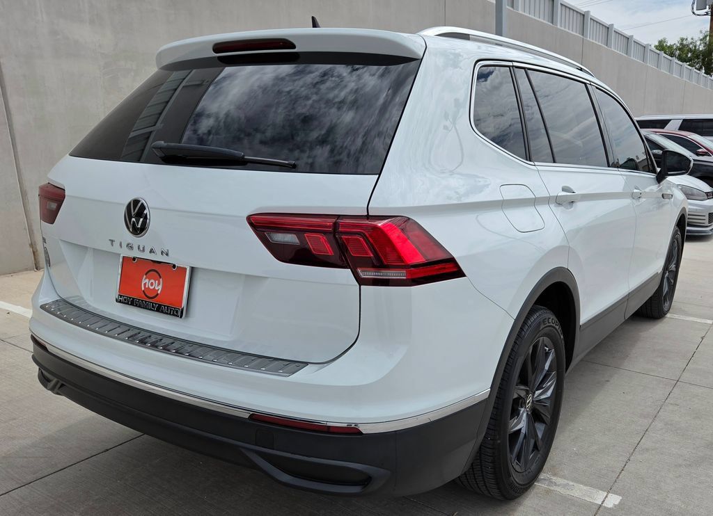 Used 2024 Volkswagen Tiguan SE FWD image 9