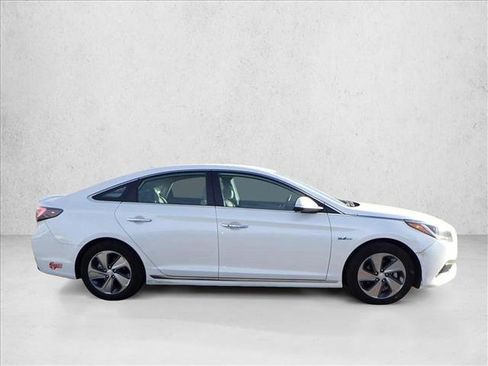 Used 2017 Hyundai Sonata Limited image 5