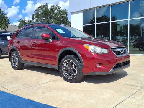 Used 2014 Subaru Crosstrek 2.0i Premium w/ Moonroof Package image 2