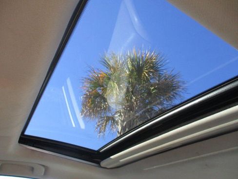 Used 2016 Nissan Altima 2.5 SL w/ 2.5 Technology Package image 15