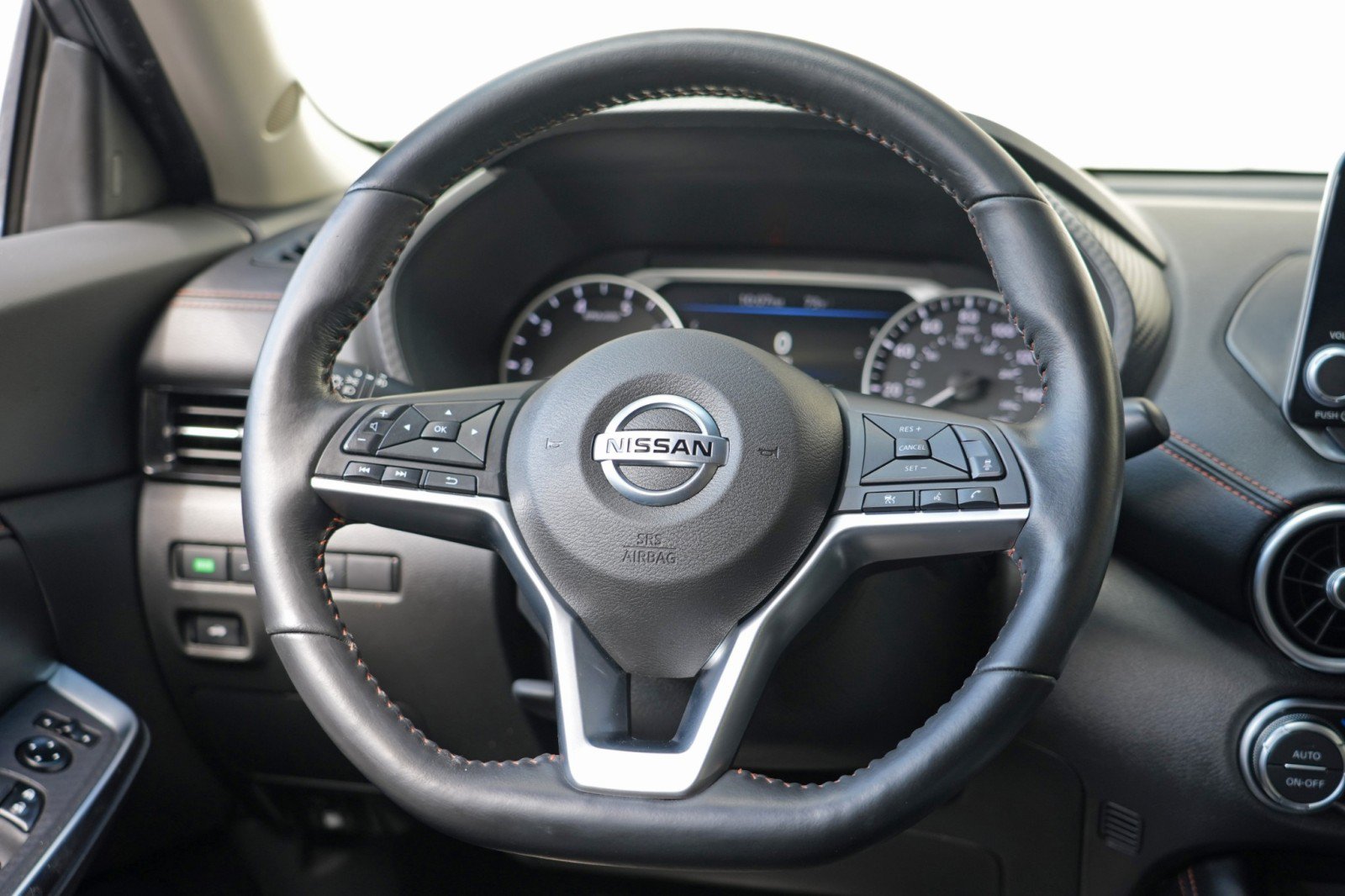 Used 2021 Nissan Sentra SR w/ SR Premium Package FWD image 19