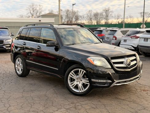 Used 2013 Mercedes-Benz GLK 350 4MATIC image 3