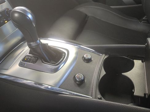 Used 2015 INFINITI Q60 Journey w/ Premium Package image 26