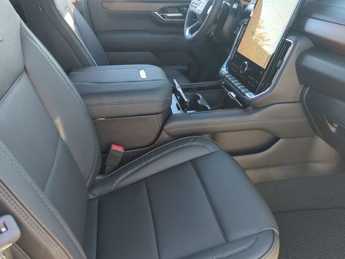 New 2026 GMC Yukon XL Denali AWD/4WD image 26