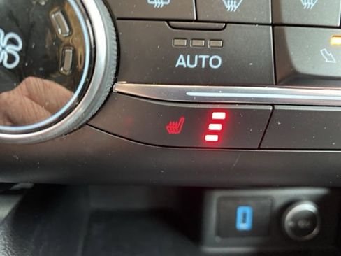 Used 2020 Ford Escape SE Sport image 30