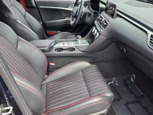 Used 2023 Genesis G70 2.0T w/ Sport Prestige Package RWD image 16