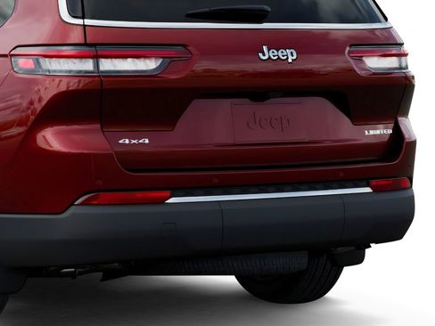 New 2026 Jeep Grand Cherokee L Limited w/ Trailer Tow Package AWD/4WD image 13