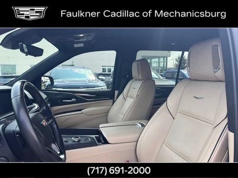 Used 2023 Cadillac Escalade Premium Luxury RWD image 22