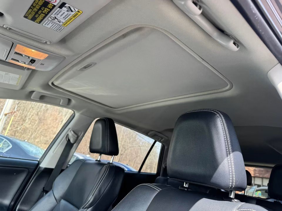 Used 2016 Toyota RAV4 Limited AWD/4WD image 23
