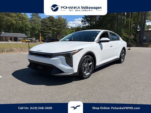 Used 2025 Kia K4 FWD image 1