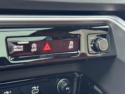 New 2025 Audi SQ5 Premium Plus image 20