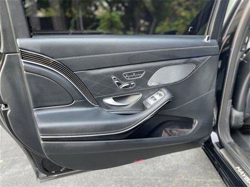 Used 2017 Mercedes-Benz Maybach S 550 4MATIC image 17