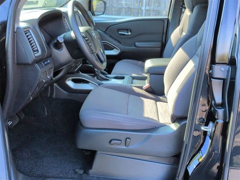 Used 2024 Nissan Frontier SV w/ Technology Package image 14