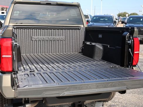 New 2025 Toyota Tacoma TRD Sport image 27