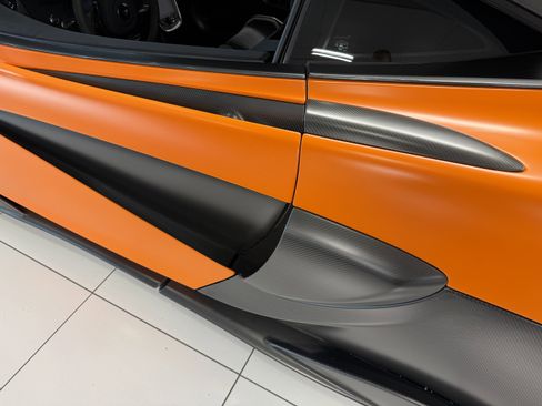 Used 2019 McLaren 600LT image 4